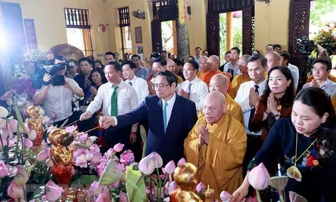 Đại lễ Phật đản năm nay quy tụ nhiều tăng ni, Phật tử và người dân tham dự, góp phần lan tỏa những giá trị tốt đẹp trong cuộc sống