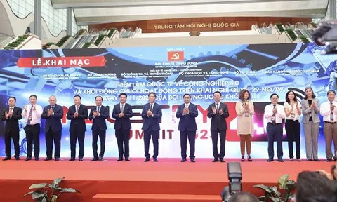 Thúc đẩy chuyển đổi số, chuyển đổi xanh, tạo đột phá rút ngắn quá trình công nghiệp hóa, hiện đại hóa đất nước