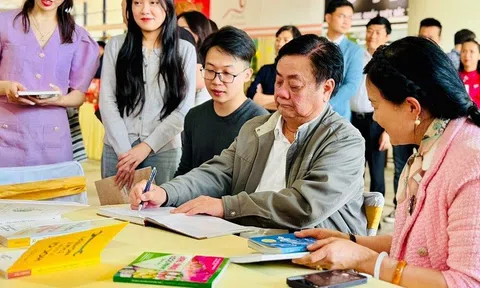 Khơi dậy tinh thần ham đọc sách trong nông dân và doanh nghiệp nông nghiệp