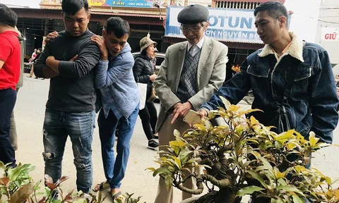 Độc đáo phiên chợ mua may, bán may, họp duy nhất 1 đêm đầu năm