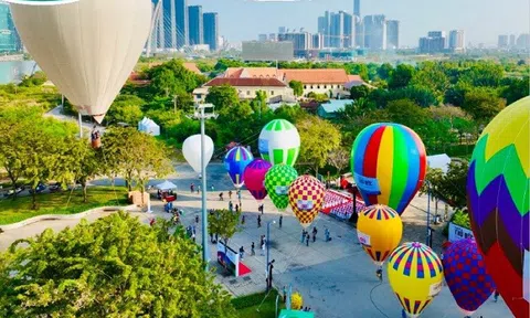 Hà Nội chính thức có dịch vụ bay trải nghiệm khinh khí cầu