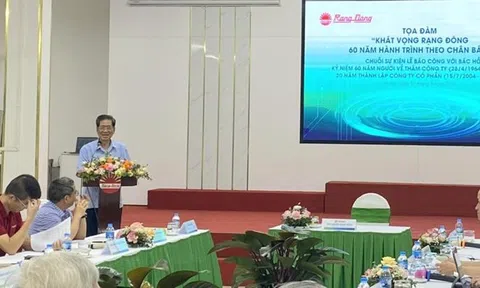 Công ty Rạng Đông kỷ niệm 60 năm Chủ tịch Hồ Chí Minh về thăm