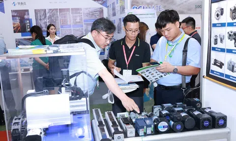 Giới thiệu và trình diễn công nghệ, sản phẩm “Thương mại xanh, năng lượng và công nghiệp xanh”