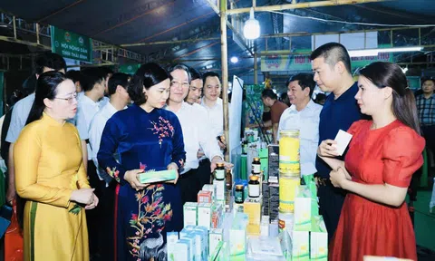 Sản phẩm OCOP 17 tỉnh thành 'đua sắc' tại Thành phố Hồ Chí Minh