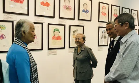 Nữ họa sĩ trưng bày 63 bức chân dung các Mẹ Việt Nam Anh Hùng