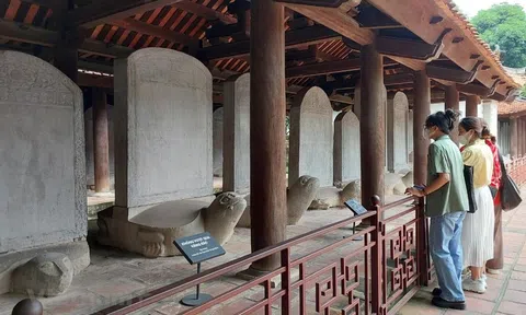 Ý nghĩa hình rồng trên bia Tiến sĩ ở Văn Miếu Quốc Tử Giám