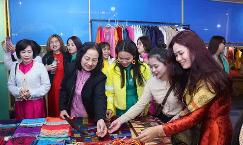 Hai làng nghề truyền thống đầu tiên của Việt Nam chính thức trở thành thành viên của mạng lưới các thành phố thủ công sáng tạo trên toàn thế giới