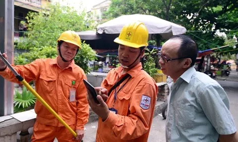 Tiền điện tháng 6 tăng vọt: EVN lý giải do nắng nóng và giá điện điều chỉnh