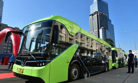 Huế tăng tốc chuyển đổi giao thông xanh: Tất cả xe buýt mới sẽ chạy điện