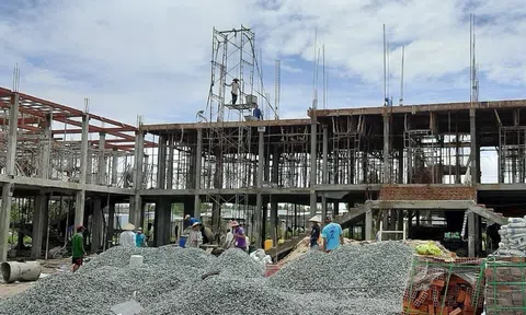 Bản tin kinh tế tài chính hôm nay ngày 22/7: Giá thép, giá bạc, giá vàng tăng vọt