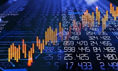 Thị trường chứng khoán hôm nay 1/8: Thanh khoản yếu, VN-Index tăng nhưng rủi ro vẫn hiện hữu