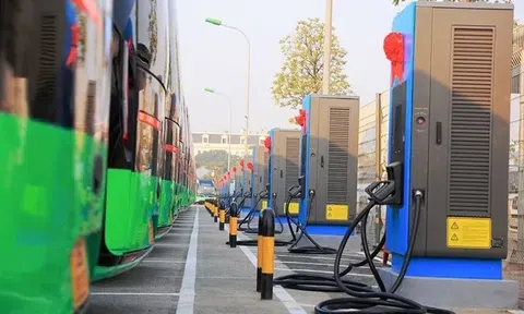 Hà Nội chuẩn bị hạ tầng trạm sạc, hướng tới loại bỏ xe xăng trong nội đô