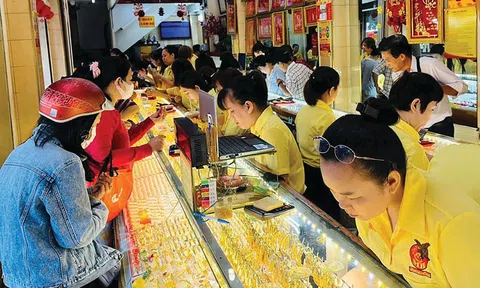 Chính phủ yêu cầu đánh thuế TNCN với mua bán vàng để hạn chế đầu cơ