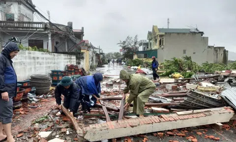 Vingroup chi 500 tỷ đồng cứu trợ khẩn cấp đồng bào vùng bão Bualoi