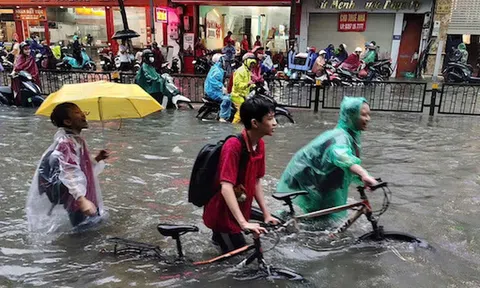 Hà Nội cho phép các trường linh hoạt kế hoạch học tập để ứng phó bão số 11