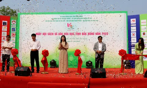 Xuất bản điện tử và Chuyển đổi số: Tâm điểm của Ngày hội sách và Văn hóa đọc tỉnh Đăk Nông năm 2024
