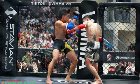 Võ sĩ Muay Thái Nguyễn Trần Duy Nhất 7 lần vô địch thế giới lần đầu tiên thử sức ở đấu trường MMA
