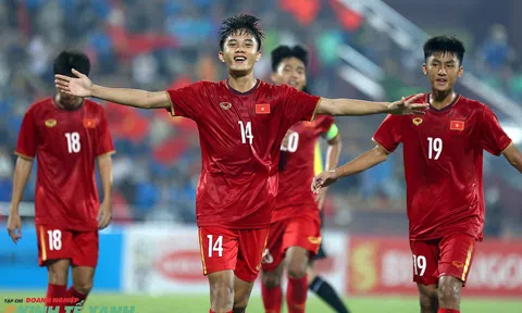 Đội tuyển U17 Việt Nam giữ vững ngôi đầu Bảng F sau chiến thắng đậm 5-0 trước U17 Nepal