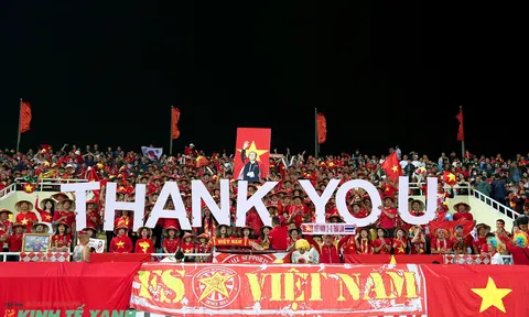 Việt Nam cầm hòa Thái Lan 2-2 trong trận Chung kết lượt đi AFF Mitsubishi Electric Cup 2022