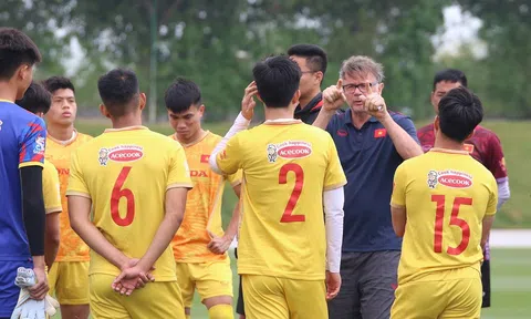 Huấn luyện viên Philippe Troussier triệu tập 31 cầu thủ chuẩn bị cho SEA Games 32