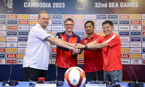 Huấn luyện viên Philippe Troussier tự tin trước trận đấu đầu tiên tại SEA Games 32