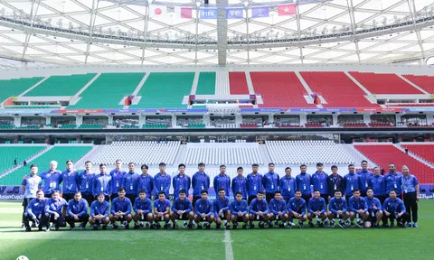 Đội tuyển Việt Nam tham quan sân thi đấu trận ra quân gặp Nhật Bản