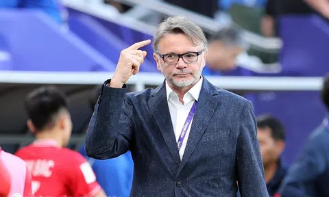 HLV Philippe Troussier hài lòng với màn trình diễn của các học trò trước Nhật Bản