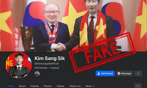 Tất cả tài khoản của HLV Kim Sang Sik trên các nền tảng mạng xã hội là giả mạo