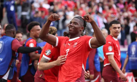 Đánh bại Hungary, Thụy Sĩ vươn lên xếp nhì Bảng A