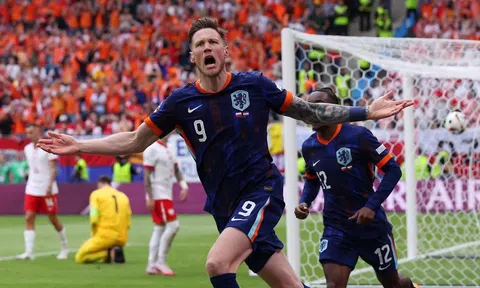 Hà Lan lội ngược dòng giành chiến thắng trước "đại bàng trắng" Ba Lan