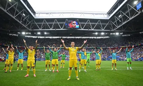 Ngược dòng đánh bại Slovakia, Ukraine thắp sáng hy vọng đi tiếp vào vòng 1/8