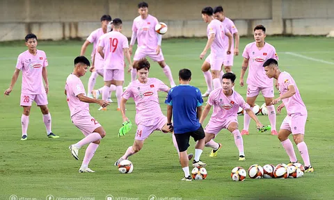 Đội tuyển Việt Nam hội quân và có buổi tập đầu tiên chuẩn bị cho LPBank Cup 2024