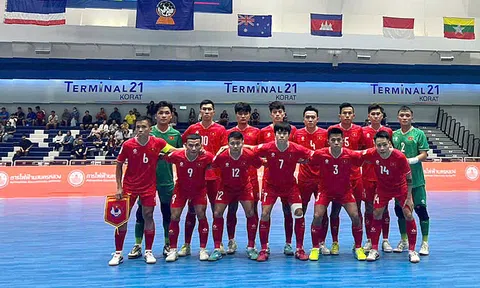 Các cầu thủ futsal Việt Nam giành chiến thắng quan trọng trước đối thủ trực tiếp Malaysia