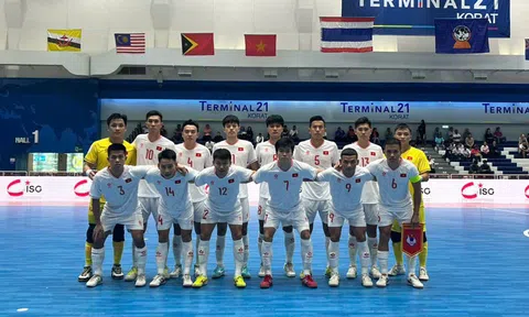 Đội tuyển futsal Việt Nam "đè bẹp" Brunei với tỉ số 14-0, giành vé vào bán kết trước một lượt đấu