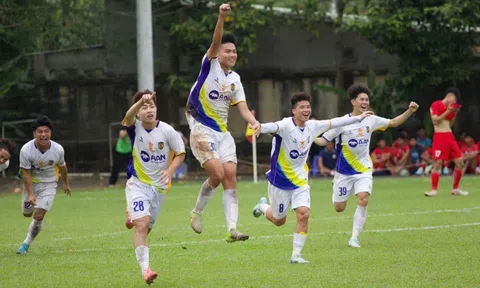 Xác định 2 đội đầu tiên lọt vào vòng Bán kết giải bóng đá Vô địch U19 Quốc gia 2024-2025