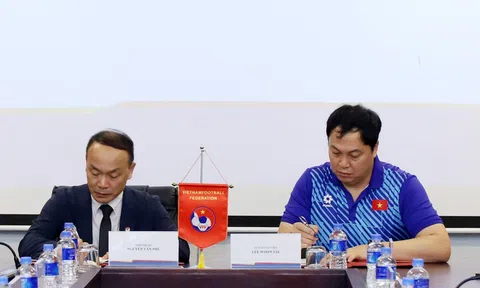 Đội tuyển Việt Nam và đội tuyển U23 Việt Nam được bổ sung hai trợ lý huấn luyện viên người Hàn Quốc