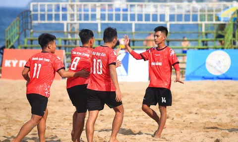 Khai mạc giải bóng đá bãi biển Vô địch quốc gia 2025