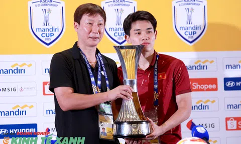 HLV Kim Sang Sik tự hào về các học trò tại giải vô địch U23 Đông Nam Á - Mandiri Cup 2025