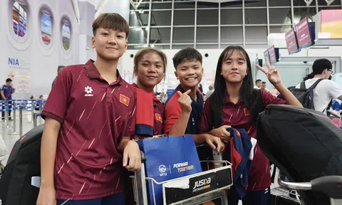 Đội tuyển U17 nữ Việt Nam tập huấn trong chương trình "Giấc mơ Bundesliga" tại CHLB Đức