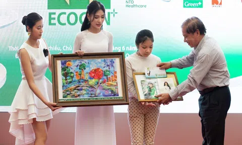 Tôn vinh vẻ đẹp Thành phố mang tên Bác: Trao giải cuộc thi vẽ tranh “Thành phố Xanh - Đẹp như tranh”