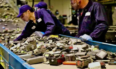 TP.HCM: Chuyển đổi xe - “Nhân bản” pin xe điện đã qua sử dụng