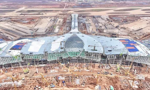 Đề xuất chuyển toàn bộ chuyến bay quốc tế từ Tân Sơn Nhất về sân bay Long Thành