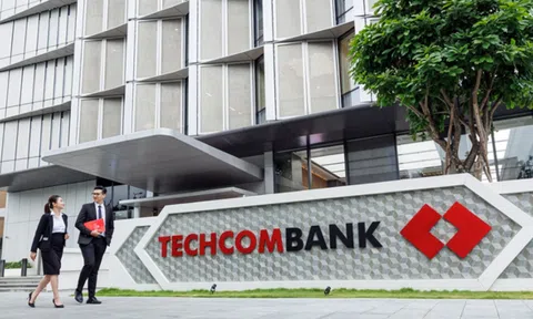 Techcombank thăng hạng tín nhiệm lên B&B