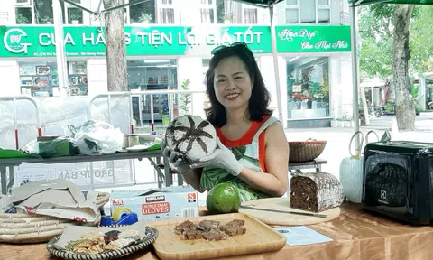 Người phụ nữ U60 vẫn quyết tâm khởi nghiệp với sản phẩm bánh mỳ đen