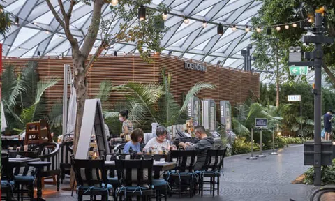 Giá thuê nhà và giá điện tăng gây ảnh hưởng đến các nhà bán lẻ ở Singapore