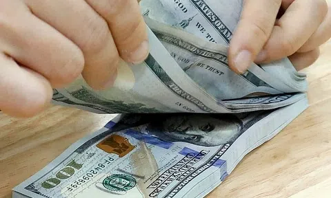 Tỷ giá USD hôm nay 29/8/2025: Đồng bạc xanh suy yếu trên cả thị trường quốc tế và trong nước