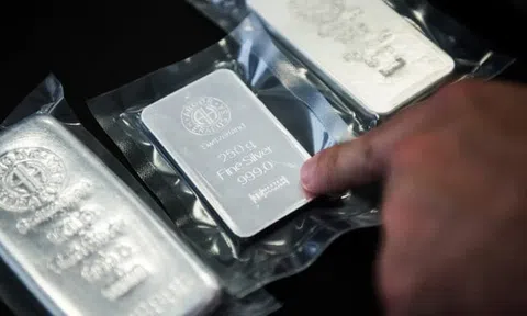 Giá bạc hôm nay 16/9: Thế giới tiếp tục tăng, trong nước biến động trái chiều