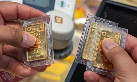 Giá vàng hôm nay 30/10/2025: Giá vàng miếng và vàng nhẫn tăng mạnh