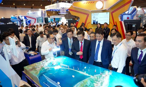 Gian hàng EVNSPC trở thành điểm nhấn nổi bật tại Hội nghị Công nghệ Điện lực 2025