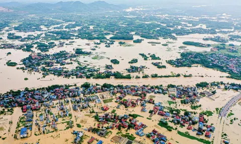 Thái Nguyên ngập sâu, hàng trăm hộ dân bị cô lập sau mưa lớn